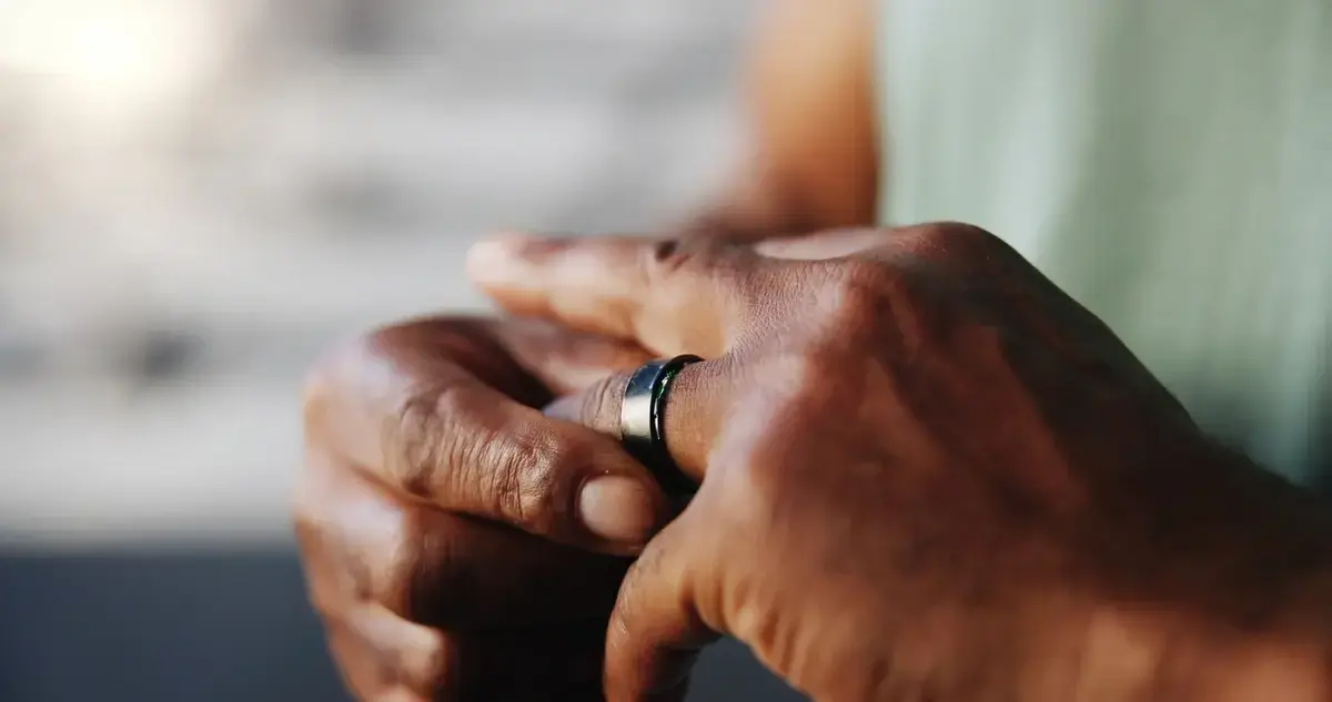 New Smart Ring Prototype Monitors Health Through Sweat Analysis