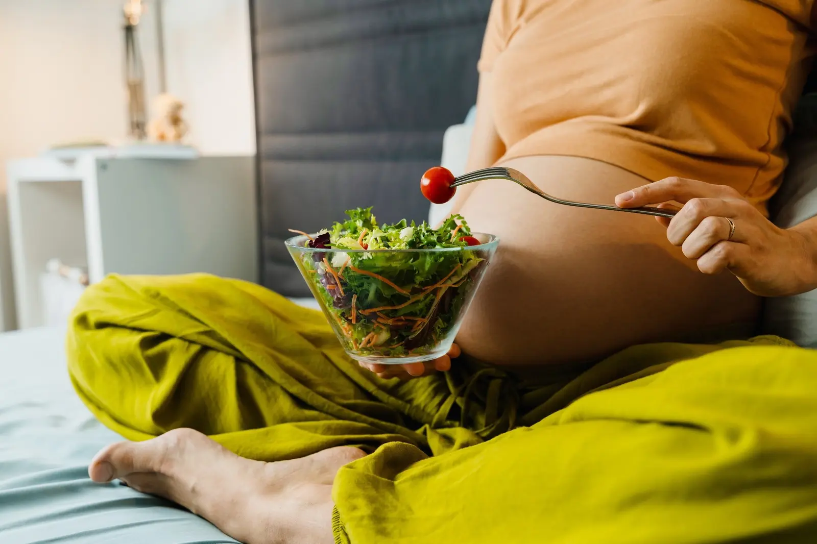 Pregnancy Diets Linked to Maternal and Newborn Health in German Study